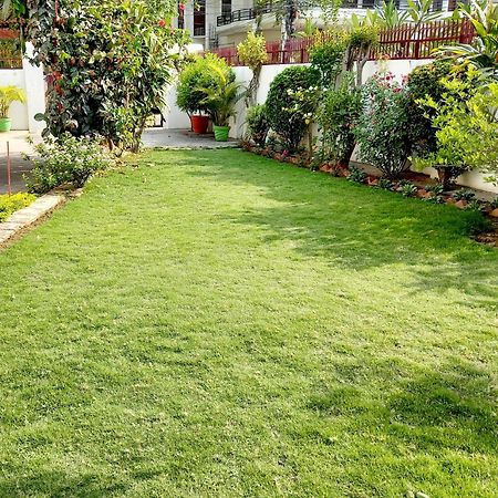 Garden View Residency Bed and Breakfast Λάκναου Εξωτερικό φωτογραφία