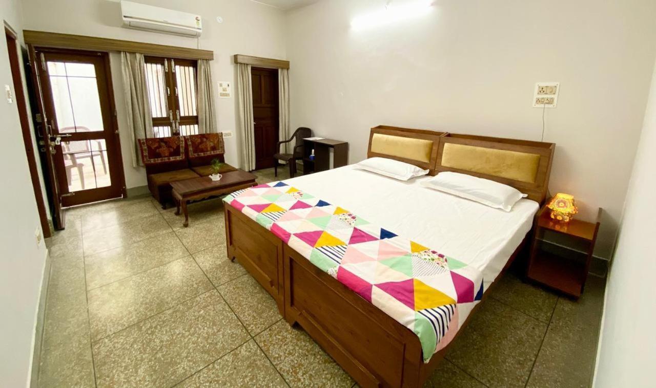 Garden View Residency Bed and Breakfast Λάκναου Εξωτερικό φωτογραφία