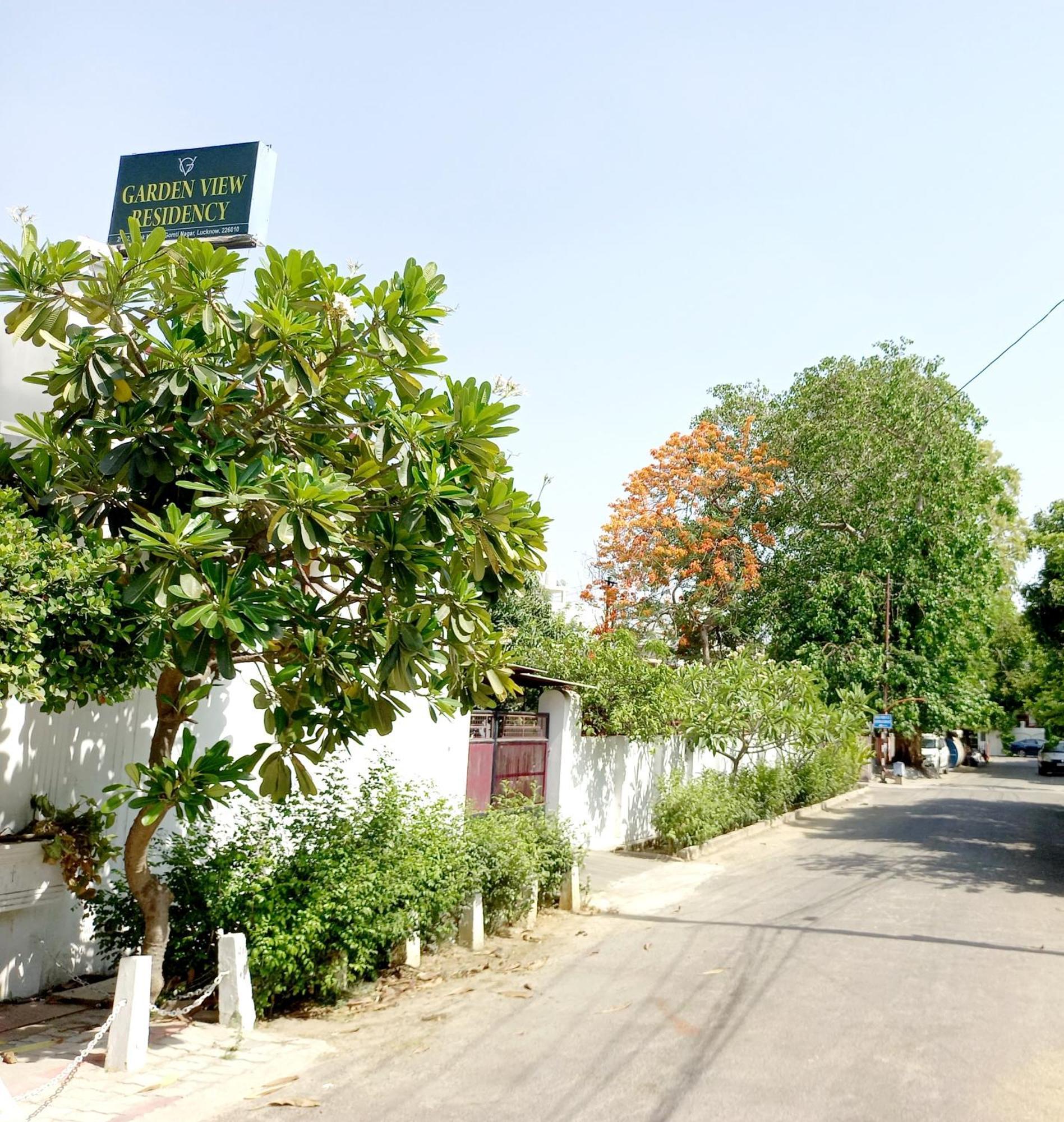 Garden View Residency Bed and Breakfast Λάκναου Εξωτερικό φωτογραφία